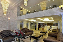 Bán Tòa Nhà Khách Sạn Mỹ Đình. 300m x 15 tầng. 90P. Doanh thu 30 tỷ/ n