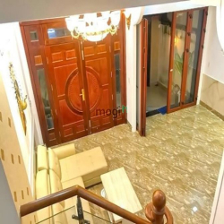 HOT ! Nhà 2 Lầu  6.2X11M Hẻm Xe Hơi Phạm Hữu Lầu. PHÚ MỸ Q7.