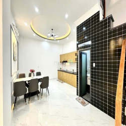 50M2 (4.5 x 13), 5 Tầng, Hẻm xe tải, Lê Quang Định Bình Thạnh, 8.x tỷ