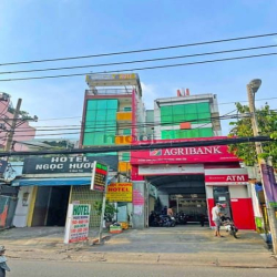 Nhà MTKD đường Tỉnh Lộ 10, DT: 5.56 x 29m, NH 7.3m, 3 lầu. Giá: 26 tỷ.