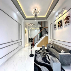 50M2 (4.5 x 13), 5 Tầng, Hẻm xe tải, Lê Quang Định Bình Thạnh, 8.x tỷ