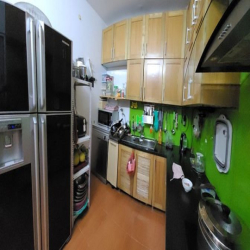 Tập thể Thanh Xuân Bắc - Khuất Duy Tiến giá 2.2 tỷ, 100m2 ( tầng 2)