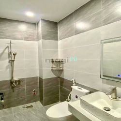 Ngộp, Bán nhà HXT Khuông Việt 4,3x22. 1 trệt 3 lầu. 6PN 6wc