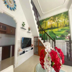 Bán nhà Góc 2 mặt tiền HXH Quang Trung, P10, GV, 4 x 7, giá: 2,73 tỷTL