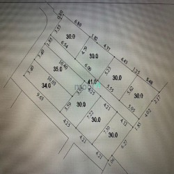 Bán 09 lô đất ngõ 95 phố Việt Hưng Q Lận Long Biên . Gía 2,2 tỷ / 1 lô