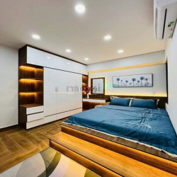 Bán Nhà Đẹp 5 Tầng- XH ngủ trong nhà - 68m2- Phan Huy ích GV- 7 Tỷ Hơn