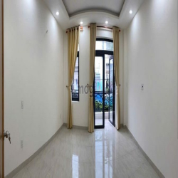 Bán nhà 2 lầu gần chợ Long Trường, Đường trường Lưu, Q9