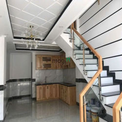 Bán nhà 2 lầu gần chợ Long Trường, Đường trường Lưu, Q9