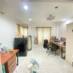 Khu Vip! Bán Nhà Nguyễn Cửu Vân, Hẻm Xe Hơi, 40m2, 5 Tầng, 6.5 Tỷ