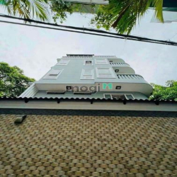 Khu Vip! Bán Nhà Nguyễn Cửu Vân, Hẻm Xe Hơi, 40m2, 5 Tầng, 6.5 Tỷ
