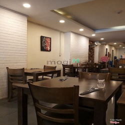 Cho thuê mặt bằng đường Nguyễn Thị Minh Khai, Quận 3 chỉ 38tr