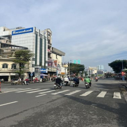 Cho thuê Mặt Tiền 4m x25m, 3 Lầu Lê Văn Sỹ, Q3