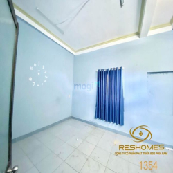 Nhà đẹp 1 trệt 2 lầu đường Lý Văn Sâm, P.Tam Hiệp giá 12tr/tháng