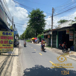 Nhà đẹp 1 trệt 2 lầu đường Lý Văn Sâm, P.Tam Hiệp giá 12tr/tháng