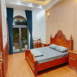 Nhiều gỗ quý ôtô ngủ nhà 5x19m đường 8m tặng nội thất tiền tỷ, 14tỷ TL