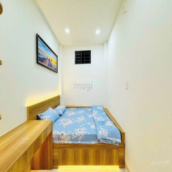 CẦN BÁN GẤP NHÀ ở Phạm Văn Hai,P5,Tân Bình.DT 55m2/2tỷ480, có sổ riêng