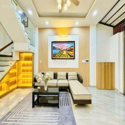 CẦN BÁN GẤP NHÀ ở Phạm Văn Hai,P5,Tân Bình.DT 55m2/2tỷ480, có sổ riêng