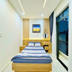 CẦN BÁN GẤP NHÀ ở Phạm Văn Hai,P5,Tân Bình.DT 55m2/2tỷ480, có sổ riêng