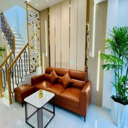 bán nhà hẻm xe hơi 1 sẹc sát MT Nguyễn Thái Sơn, 3,2 x 15 giá 6.35 tl