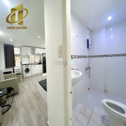 Căn hộ 2PN mới xây cửa sổ full nội thất Trần Hưng Đạo Quận 1