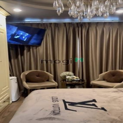 Bán nhà mặt phố Thái Hà, dt 20m2, 7t, mt 3.2m, giá 7.9 tỷ.