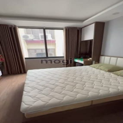 Bán nhà mặt phố Thái Hà, dt 20m2, 7t, mt 3.2m, giá 7.9 tỷ.