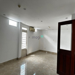 Cho thuê văn phòng mặt đường Vườn Lài ( Tân Phú )