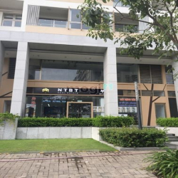 Bán shop 700m2 căn góc 2 mặt tiền chung cư Midtown, Phú Mỹ Hưng