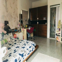 Bán nhà Q. Bình Thạnh - Cách chục mét ra mặt tiền. Dt 58m2 x 3 tầng. C