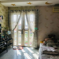 Bán nhà Q. Bình Thạnh - Cách chục mét ra mặt tiền. Dt 58m2 x 3 tầng. C