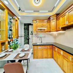 Nhà đẹp giá rẻ bất ngờ 78m2/3tỷ550 đ.Trần Nhân Tôn, p.2 , q.10 SHR