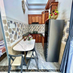 Về quê bán gấp nhà Huỳnh Thúc Kháng Q.9 64m2 chỉ hơn 1 tỷ