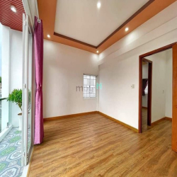 Bán căn Nguyễn Văn Đậu, Bình Thạnh 51m2 Giá 2tỷ150, SHR thuê 18tr/th