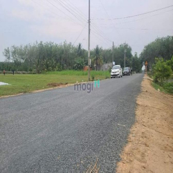 Cần bán nô đất !!! Chủ cần bán lô đất mặt tiền đường chính5*45/110tr