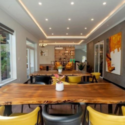 Cho thuê biệt thự 1000m2 sân vườn, hồ bơi cao cấp tại Quận 2