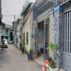 NHÀ 2 LẦU đẹp 4x25m sân xe hơi SẸC nhựa XTT7,Ngã 5 chợ Đầu Mối Hóc Môn