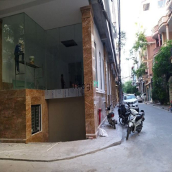 Cần Cho thuê tòa Nhà Văn phòng tại Trung kính- 100m x6 tầng, căn góc,