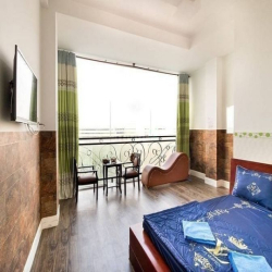 Gấp bán, Khách sạn mặt tiền Khu Vip Tên Lửa, 100m2, 5tầng, 14PN,giá rẻ