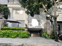 ✍️06/12/23 - Cô quản lý cho thuê mặt bằng trệt Nguyễn Bá Huân