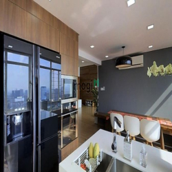 Cho thuê Penthouse Star Hill, Quận 7, 350m2 5PN Nội thất cao cấp.