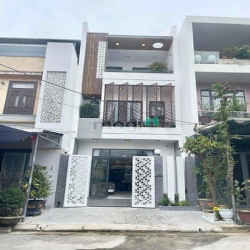 Nhà đẹp giá rẻ ở đây nè, 194 Bạch Đằng, Bình Thạnh, 85m2, 3,5tỷ, SHR