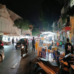 Bán mặt phố cổ Đồng Xuân - vỉa hè đá bóng- kinh doanh sầm uất ngày đêm