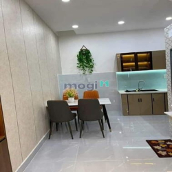 Bán căn nhà Phan Huy Ích P12 Gò Vấp 40m2 giá 2Tỷ4 sổ sẵn