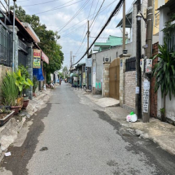 Bán nhà 1 trệt 1 lầu đường Nguyễn Văn Hoa P.Thống Nhất. SHR Giá 4,8 tỷ