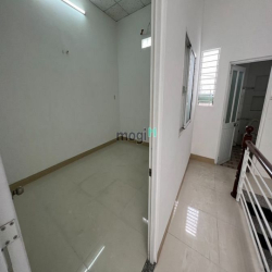 Bán nhà 1 trệt 1 lầu đường Nguyễn Văn Hoa P.Thống Nhất. SHR Giá 4,8 tỷ