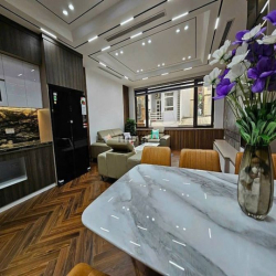 Bán nhà Long Biên, Cổ Linh đối diện Aeon Mall 58m2 6 tầng gara ô tô