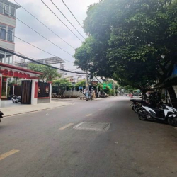 Cho thuê 400m2 , góc 2 MT trần bá giao , thích hợp cải tạo nhiều ngnah