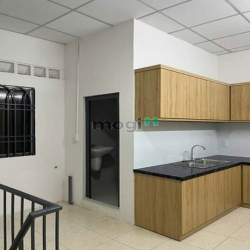Bán nhà Mặt tiền Đường 13 Chợ Tân Quy đang cho thuê 24 triệu sổ hồng
