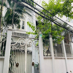 Bán Biệt Thự 56 Võ Văn Tần, Q3. DT 8x16m 3 tầng. Giá 51 tỷ