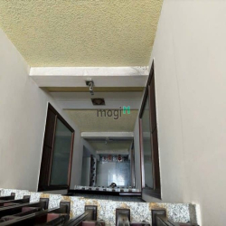 nhà 5 tầng mặt tiền đường bình giã